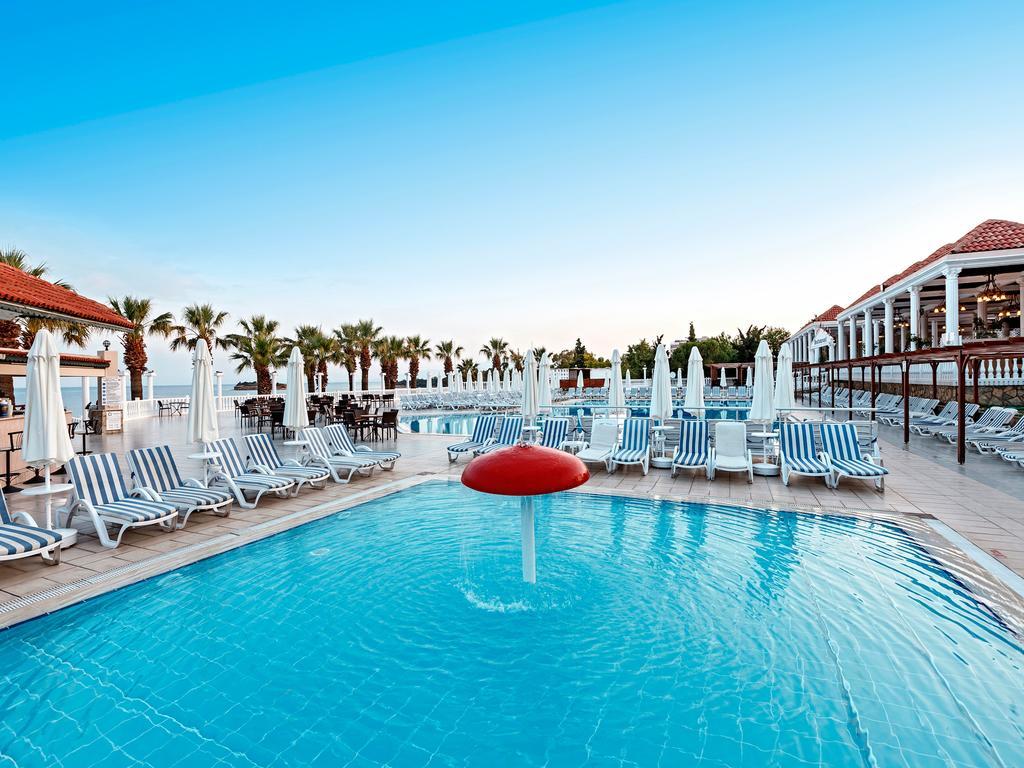 Club Tarhan Beach Didim Eksteriør billede