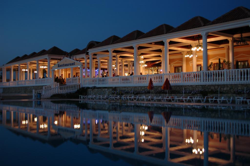 Club Tarhan Beach Didim Eksteriør billede